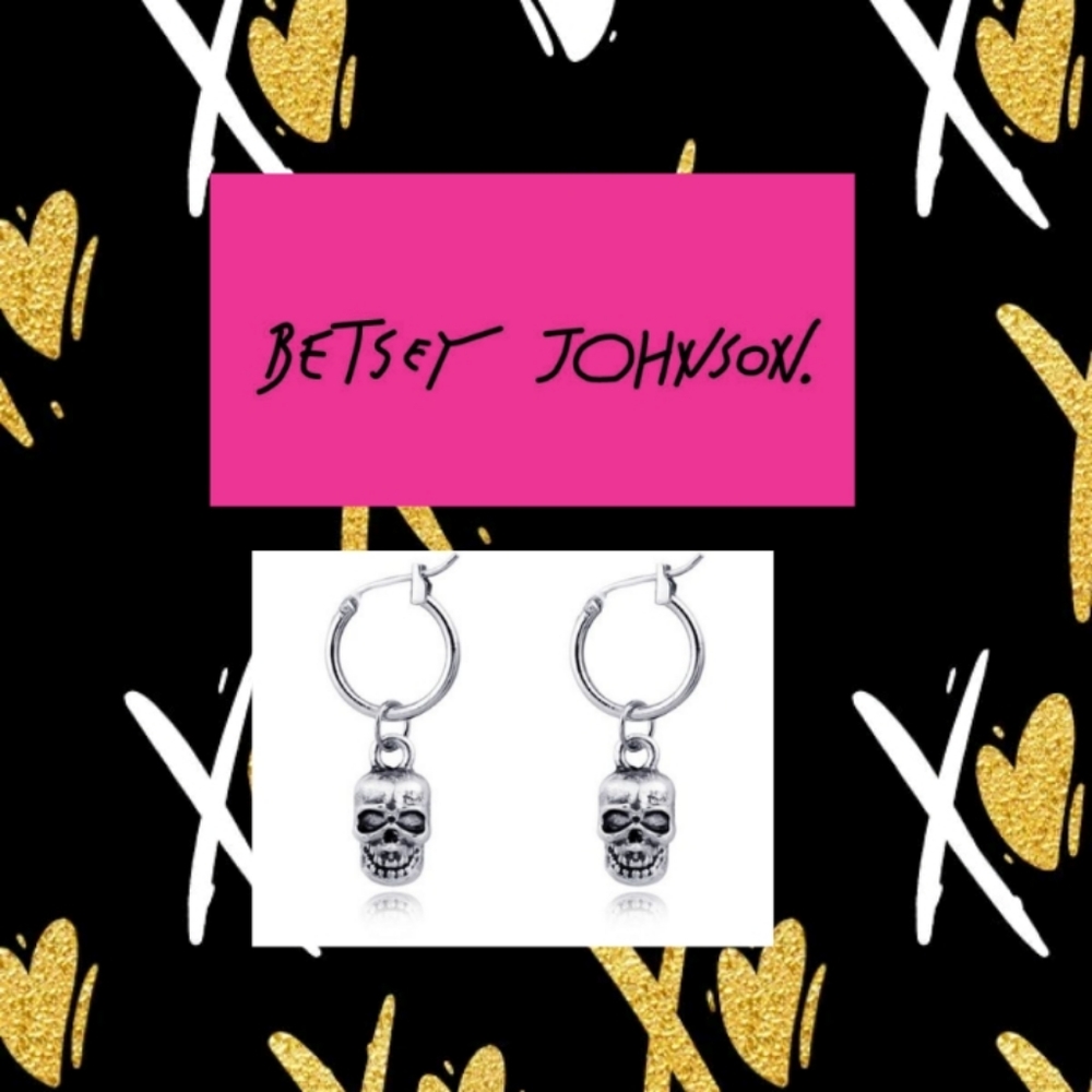 Betsey Johnson Skull Earrings